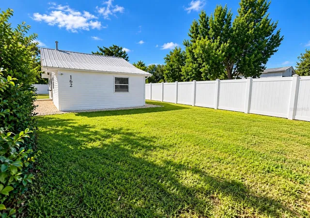 Photo 2 of Single family home for sale at 162 Myrtle Rd, Lake Wales, FL 33898 | MLS# S5158603 | Listing updated on 2026-10-02