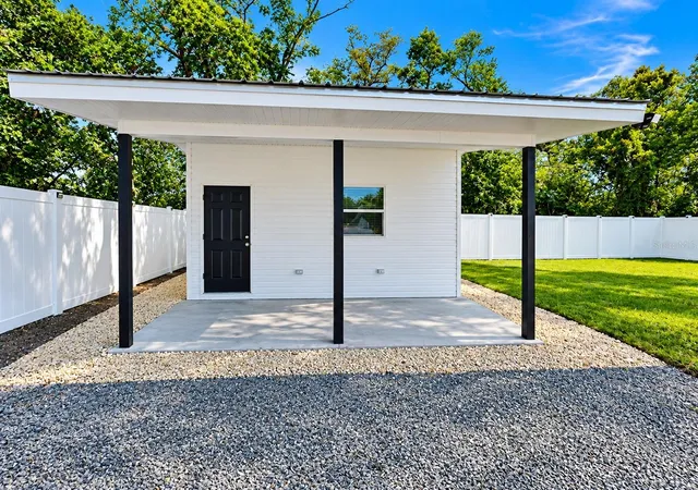 Photo 4 of Single family home for sale at 162 Myrtle Rd, Lake Wales, FL 33898 | MLS# S5158603 | Listing updated on 2026-10-02