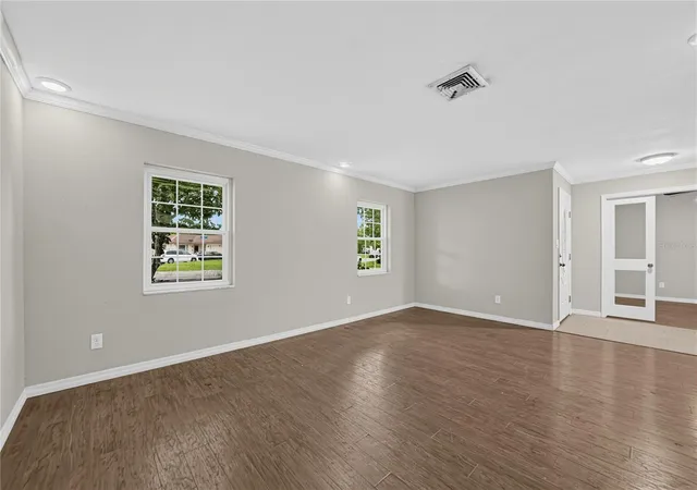 Photo 4 of Single family home for sale at 2020 Leanne Ct, Winter Park, FL 32792 | MLS# O6446266 | Listing updated on 2026-10-07
