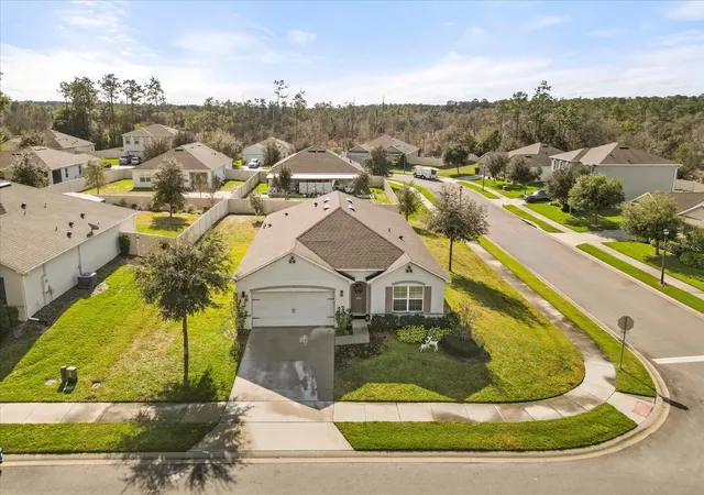 Photo 3 of Single family home for sale at 201 Wood Holw Rd, Deland, FL 32724 | MLS# OM733193 | Listing updated on 2026-10-02