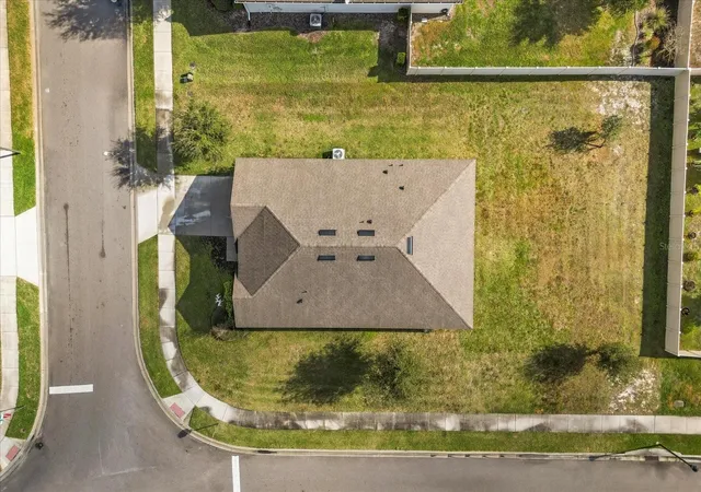 Photo 3 of Single family home for sale at 201 Wood Holw Rd, Deland, FL 32724 | MLS# OM733193 | Listing updated on 2026-10-02