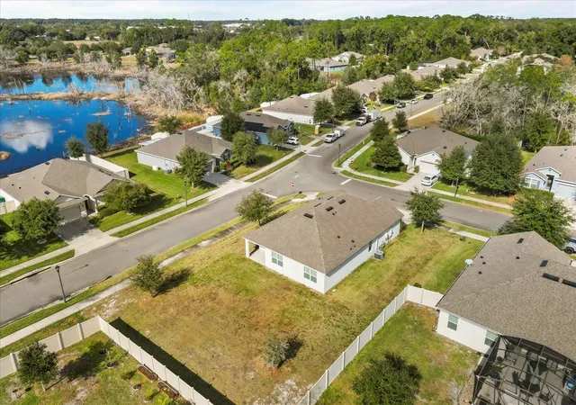 Photo 4 of Single family home for sale at 201 Wood Holw Rd, Deland, FL 32724 | MLS# OM733193 | Listing updated on 2026-10-02