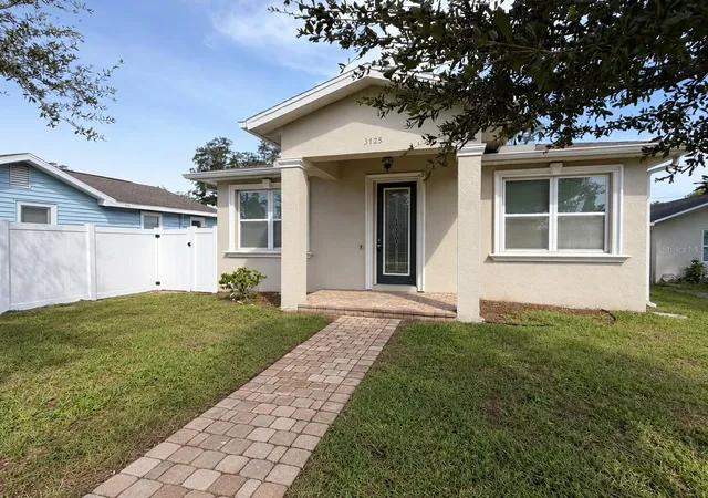 Photo 1 of Single family home for sale at 3725 57th Avenue N, Saint Petersburg, FL 33714 | MLS# L4965471 | Listing updated on 2026-10-09