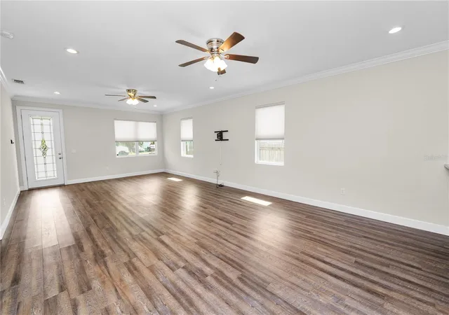 Photo 2 of Single family home for sale at 3725 57th Avenue N, Saint Petersburg, FL 33714 | MLS# L4965471 | Listing updated on 2026-10-09