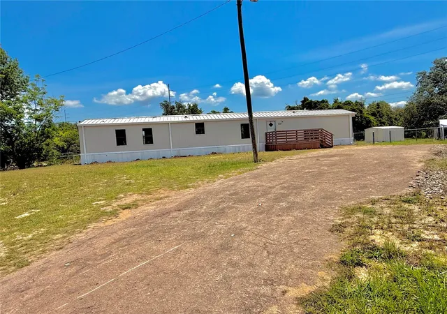 Photo 1 of Manufactured home for sale at 3137 Fast Trot Trl, Lake Wales, FL 33898 | MLS# S5158605 | Listing updated on 2026-10-01