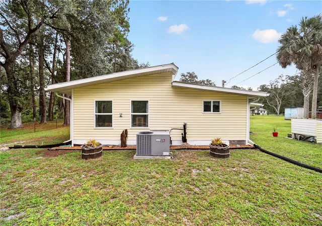 Photo 2 of Single family home for sale at 16417 Ne 141st Terrace, Fort Mc Coy, FL 32134 | MLS# GC543893 | Listing updated on 2026-10-10