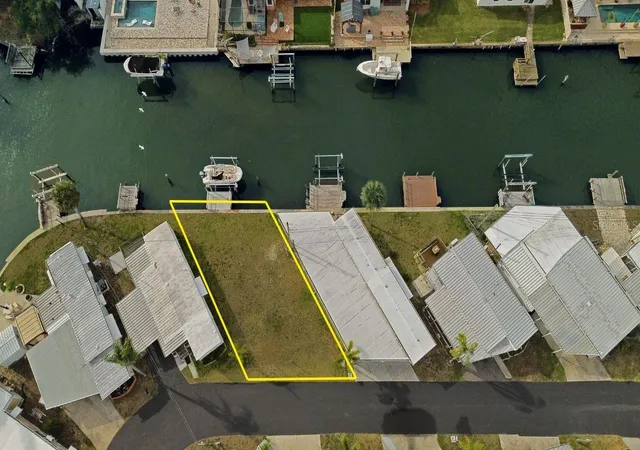Photo 1 of Land for sale at 8740 43rd Avenue N #136, Saint Petersburg, FL 33709 | MLS# TB8553738 | Listing updated on 2026-10-07