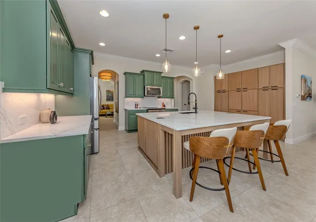 Photo 4 of Single family home for sale at 10422 Medjool Dr, Venice, FL 34293 | MLS# N6146010 | Listing updated on 2026-10-22