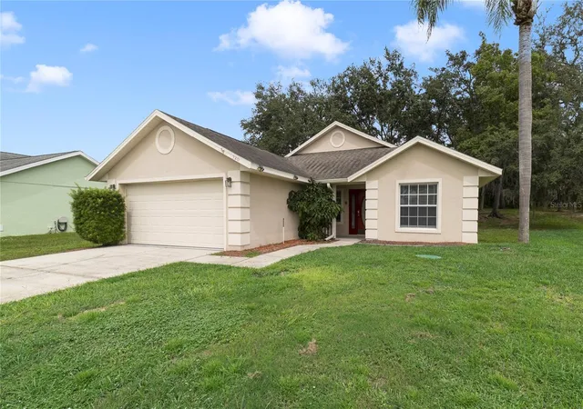 Photo 1 of Single family home for sale at 520 Hanging Moss Rd, Davenport, FL 33837 | MLS# O6446285 | Listing updated on 2026-10-06