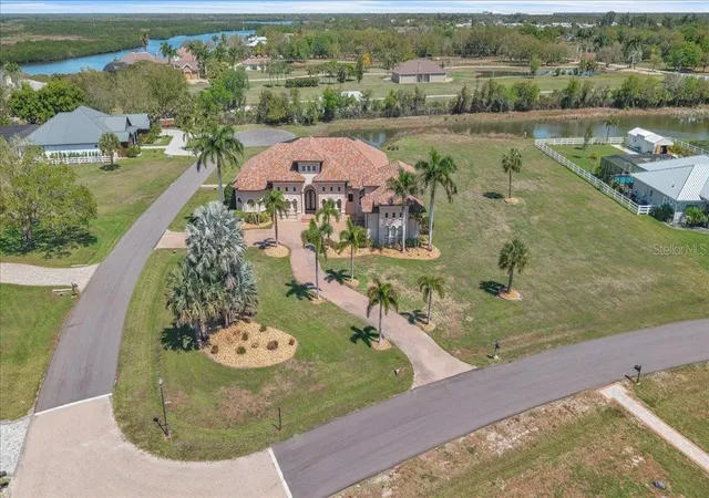Photo 2 of Single family home for sale at 28959 Smugglers Ln, Punta Gorda, FL 33982 | MLS# C7531417 | Listing updated on 2026-10-01