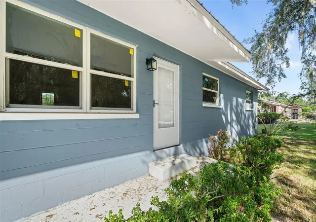 Photo 4 of Single family home for sale at 3510 SE 18th Avenue, Gainesville, FL 32641 | MLS# GC543894 | Listing updated on 2026-10-02