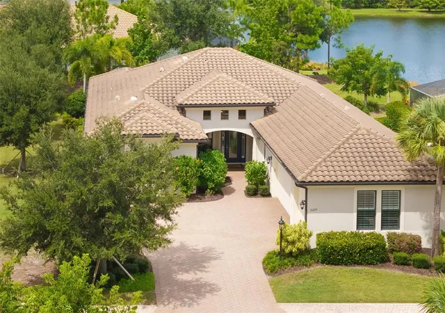 Photo 1 of Single family home for sale at 16229 Castle Park Ter, Lakewood Ranch, FL 34202 | MLS# A4708018 | Listing updated on 2026-10-03