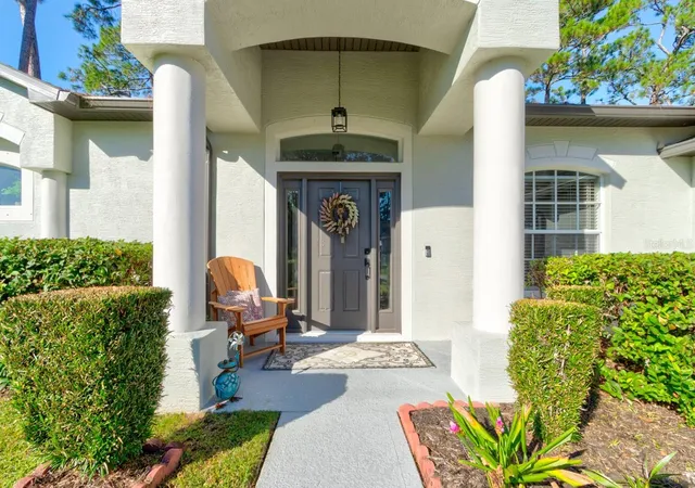 Photo 3 of Single family home for sale at 37 Woodlyn Ln, Palm Coast, FL 32164 | MLS# FC321817 | Listing updated on 2026-10-17