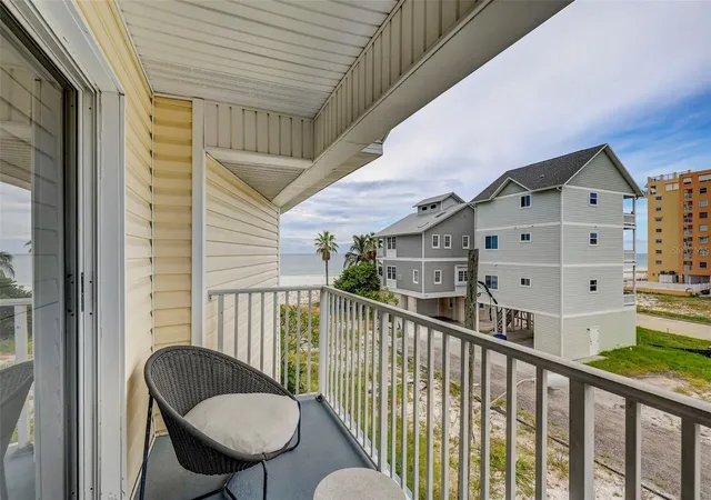 Photo 3 of Single family home for sale at 18522 Gulf Blvd #D, Indian Shores, FL 33785 | MLS# TB8553785 | Listing updated on 2026-10-08