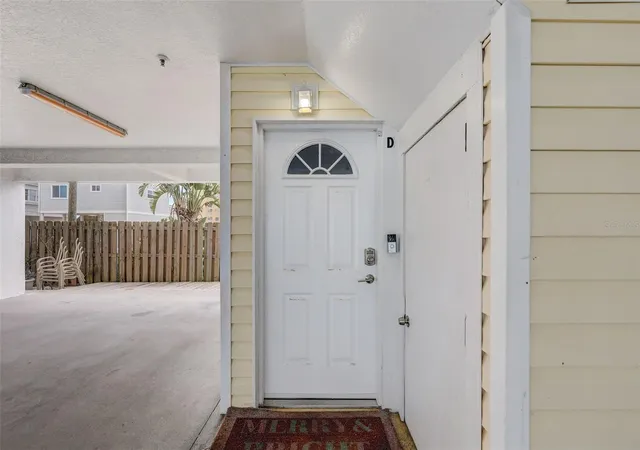 Photo 4 of Single family home for sale at 18522 Gulf Blvd #D, Indian Shores, FL 33785 | MLS# TB8553785 | Listing updated on 2026-10-08