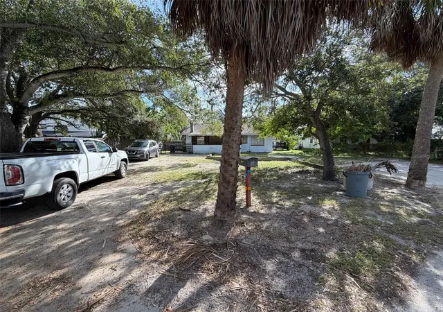 Photo 2 of Single family home for sale at 6028 S 2nd Street, Tampa, FL 33611 | MLS# O6446311 | Listing updated on 2026-10-01
