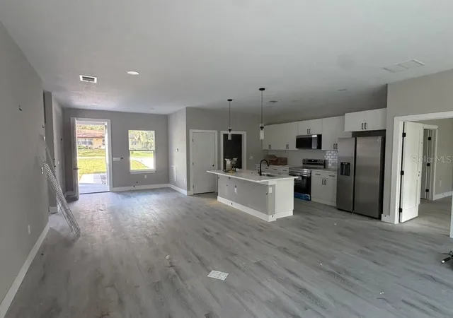 Photo 3 of Single family home for sale at 1470 W Evergreen Dr, Citrus Springs, FL 34434 | MLS# O6446313 | Listing updated on 2026-10-01