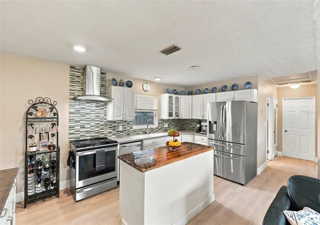 Photo 1 of Single family home for sale at 8030 5th Street N, Saint Petersburg, FL 33702 | MLS# TB8553798 | Listing updated on 2026-10-07