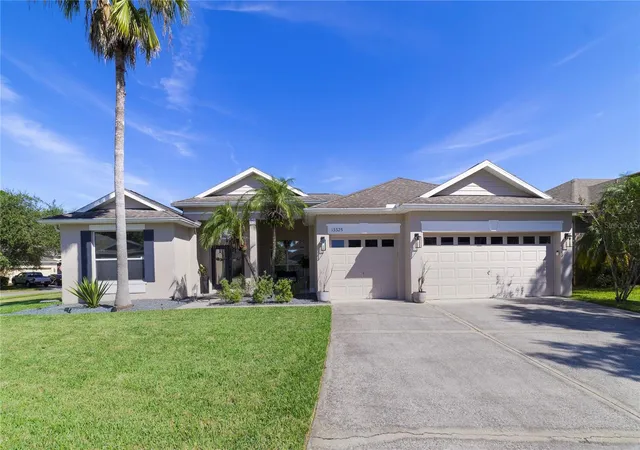 Photo 1 of Single family home for sale at 13325 Old Dock Rd, Orlando, FL 32828 | MLS# O6446315 | Listing updated on 2026-10-06