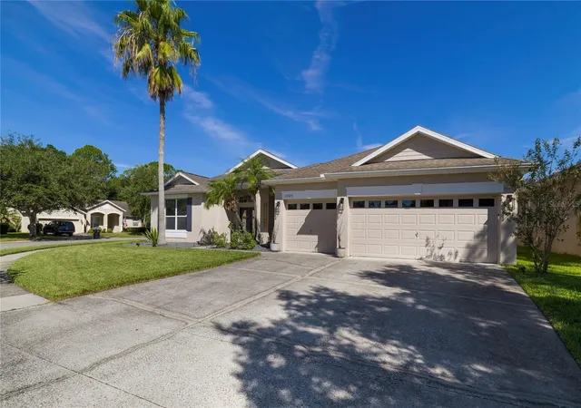 Photo 2 of Single family home for sale at 13325 Old Dock Rd, Orlando, FL 32828 | MLS# O6446315 | Listing updated on 2026-10-06