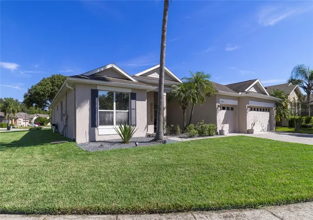 Photo 3 of Single family home for sale at 13325 Old Dock Rd, Orlando, FL 32828 | MLS# O6446315 | Listing updated on 2026-10-06