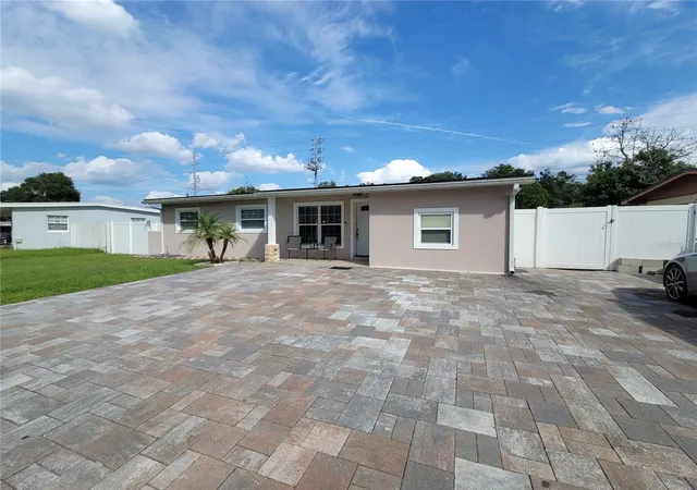 Photo 2 of Single family home for sale at 7228 Leighton Way, Orlando, FL 32822 | MLS# O6446318 | Listing updated on 2026-10-01