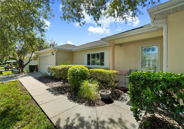 Photo 2 of Single family home for sale at 11572 Sw 140th Loop, Dunnellon, FL 34432 | MLS# OM733208 | Listing updated on 2026-10-06