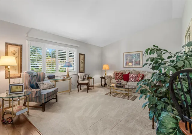Photo 3 of Single family home for sale at 11572 SW 140th Loop, Dunnellon, FL 34432 | MLS# OM733208 | Listing updated on 2026-10-06