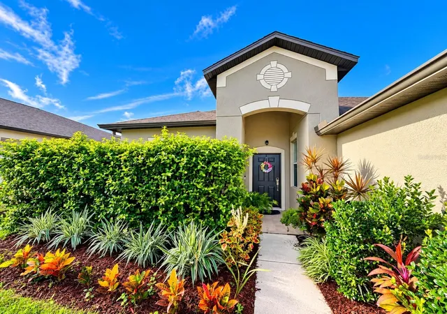Photo 3 of Single family home for sale at 3748 Round Table Ct, Land O Lakes, FL 34638 | MLS# A4708034 | Listing updated on 2026-10-22