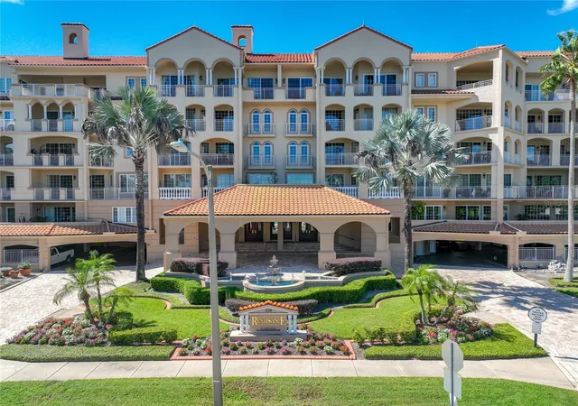 Condo for sale at 1110 W Ivanhoe Blvd #9, ORLANDO, FL 32804 | MLS# O6446338