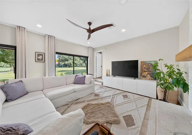 Photo 4 of Single family home for sale at 7601 Orange Tree Ln, Orlando, FL 32819 | MLS# O6446340 | Listing updated on 2026-10-06