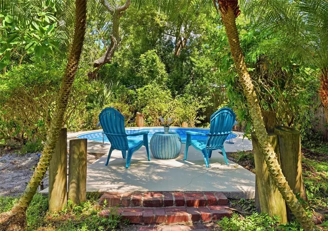 Photo 2 of Single family home for sale at 1721 Dorchester Rd, Clearwater, FL 33764 | MLS# A4708042 | Listing updated on 2026-10-07