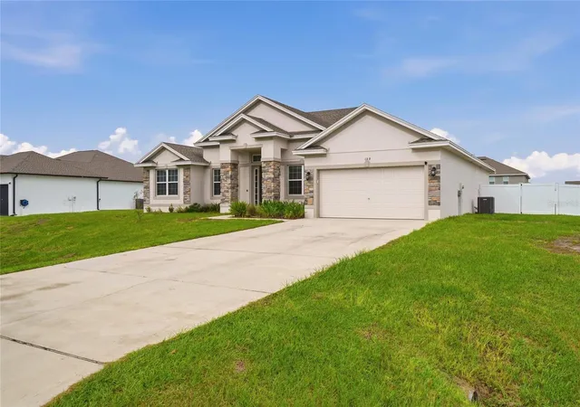 Photo 3 of Single family home for sale at 123 Caloosa Dr, Babson Park, FL 33827 | MLS# S5158618 | Listing updated on 2026-10-08