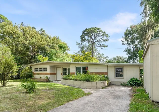 Photo 2 of Single family home for sale at 1321 Ne 20th Avenue, Gainesville, FL 32609 | MLS# GC543903 | Listing updated on 2026-10-06