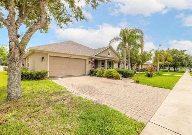 Photo 3 of Single family home for sale at 6908 Vintage Ln, Port Orange, FL 32128 | MLS# FC321820 | Listing updated on 2026-10-02