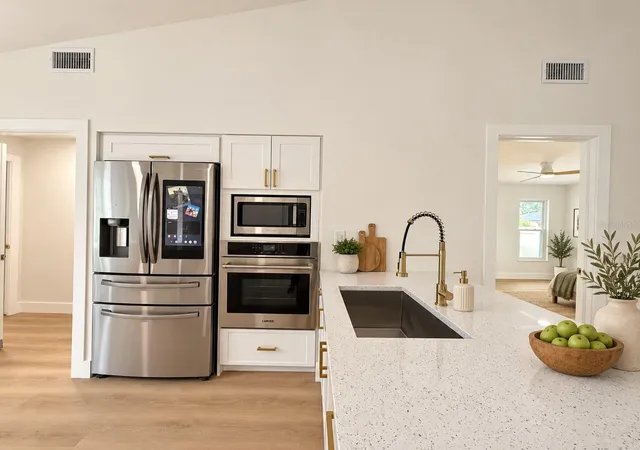Photo 3 of Single family home for sale at 1785 Albemarle Rd, Clearwater, FL 33764 | MLS# TB8553816 | Listing updated on 2026-10-23