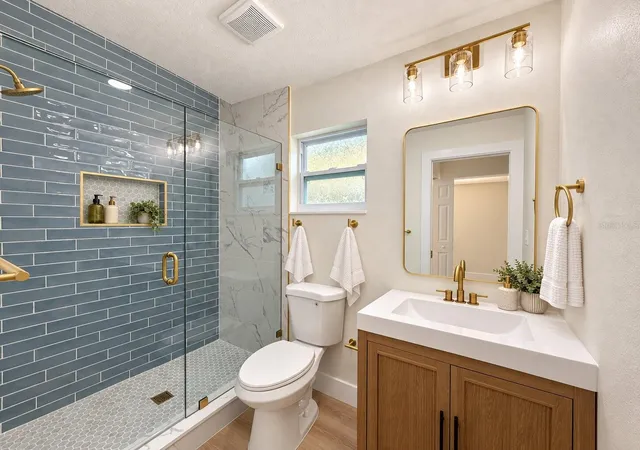 Photo 4 of Single family home for sale at 1785 Albemarle Rd, Clearwater, FL 33764 | MLS# TB8553816 | Listing updated on 2026-10-23