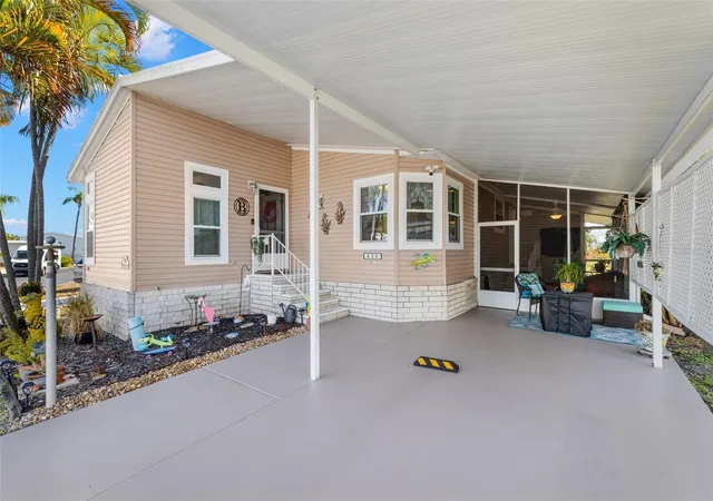 Photo 1 of Manufactured home for sale at 624 Mount Piney Ave NE #703, Saint Petersburg, FL 33702 | MLS# TB8553820 | Listing updated on 2026-10-06