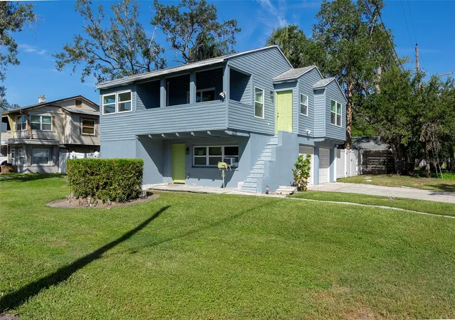 Photo 1 of Single family home for sale at 2230 E Harbor Dr S, Saint Petersburg, FL 33705 | MLS# TB8553821 | Listing updated on 2026-10-07