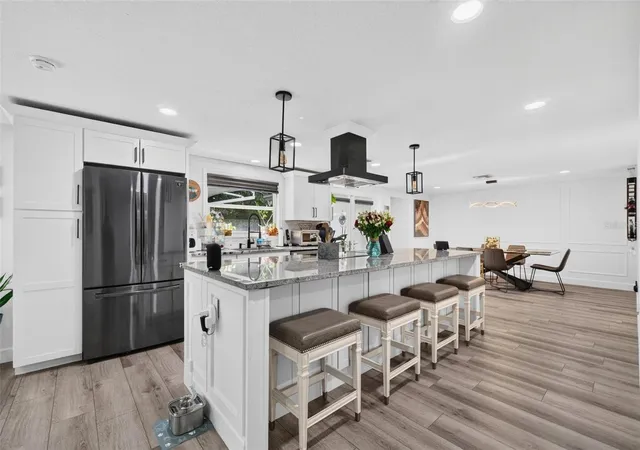 Photo 4 of Single family home for sale at 1002 N Florida Ave, Tarpon Springs, FL 34689 | MLS# TB8553827 | Listing updated on 2026-10-03