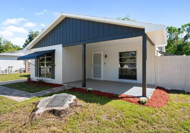 Photo 2 of Single family home for sale at 5319 Fox Briar Trl, Orlando, FL 32808 | MLS# O6446350 | Listing updated on 2026-10-07