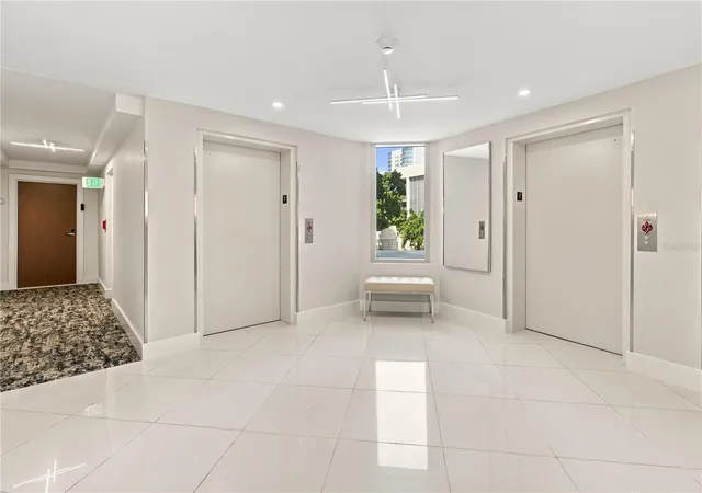 Photo 4 of Condo for sale at 1111 N Gulfstream Ave #3D, Sarasota, FL 34236 | MLS# A4708048 | Listing updated on 2026-10-04