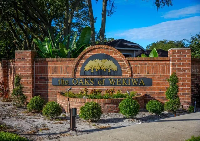Photo 4 of Single family home for sale at 1052 Piedmont Oaks Dr, Apopka, FL 32703 | MLS# O6446351 | Listing updated on 2026-10-04