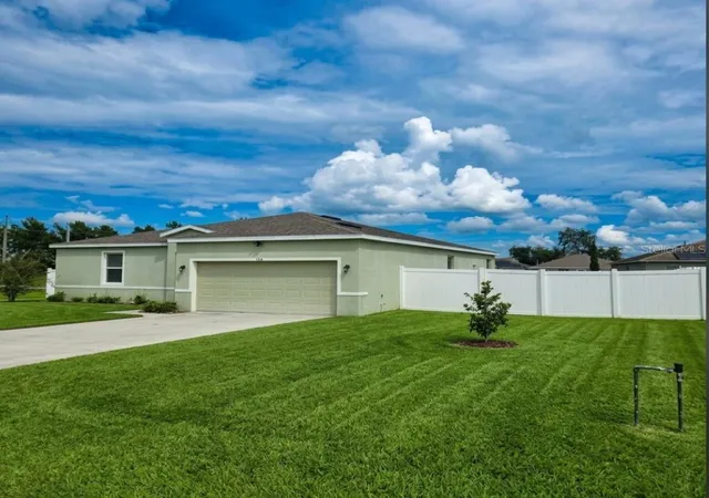 Photo 2 of Single family home for sale at 356 Camellia Ct, Kissimmee, FL 34759 | MLS# O6446354 | Listing updated on 2026-10-22