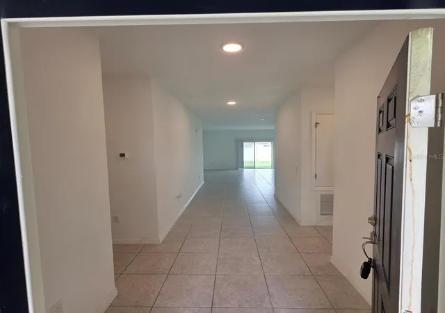 Photo 4 of Single family home for sale at 356 Camellia Ct, Kissimmee, FL 34759 | MLS# O6446354 | Listing updated on 2026-10-22