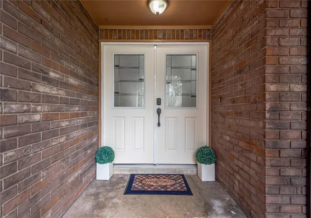 Photo 2 of Single family home for sale at 1447 Monte Lake Dr, Valrico, FL 33596 | MLS# TB8553835 | Listing updated on 2026-10-07