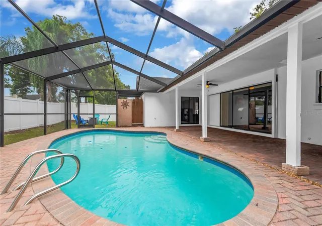 Photo 3 of Single family home for sale at 1447 Monte Lake Dr, Valrico, FL 33596 | MLS# TB8553835 | Listing updated on 2026-10-07
