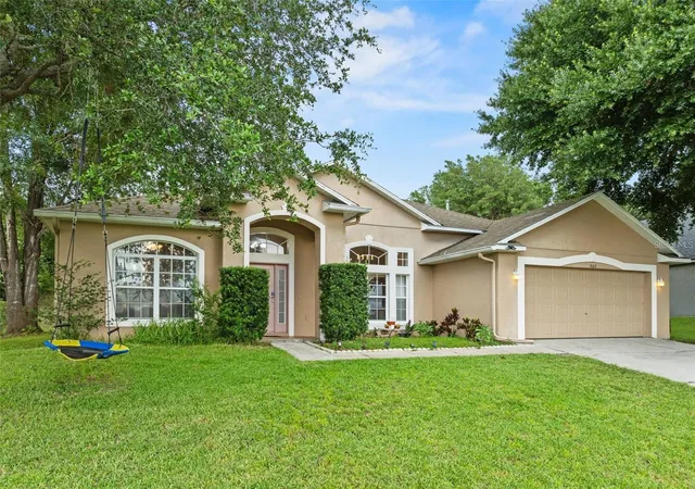 Photo 1 of Single family home for sale at 1532 Nightfall Dr, Clermont, FL 34711 | MLS# G5118482 | Listing updated on 2026-10-23