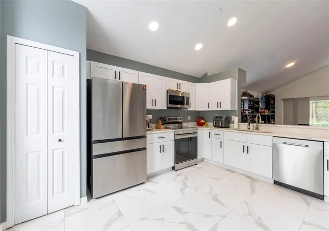 Photo 1 of Single family home for sale at 10720 Spring Brk Ln, Orlando, FL 32825 | MLS# O6446361 | Listing updated on 2026-10-08