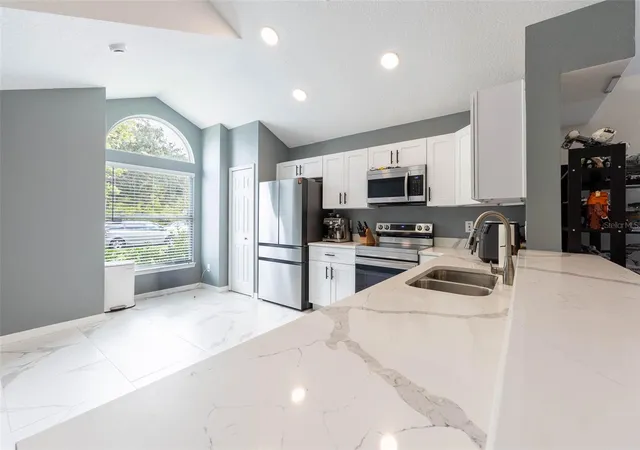 Photo 2 of Single family home for sale at 10720 Spring Brk Ln, Orlando, FL 32825 | MLS# O6446361 | Listing updated on 2026-10-08